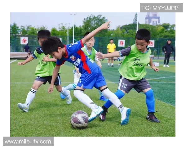 激情四溢的大学足球赛圆满落幕各校球队展现青春风采与竞技精神