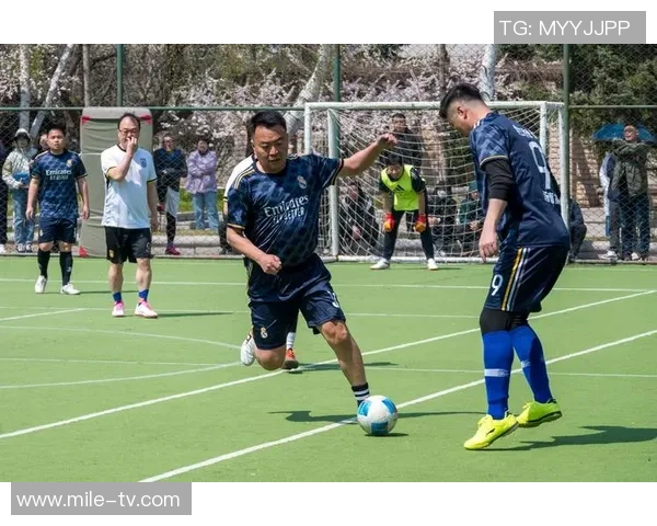 激情四溢的足球比赛回顾与精彩瞬间分析